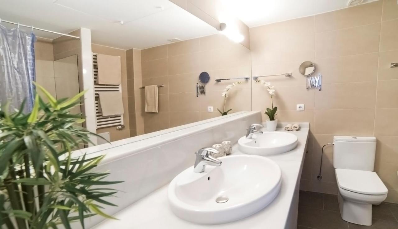Tranquil Duplex In Sitges, Barcelona,Sea Views, Parking, Terrace Apartamento Exterior foto